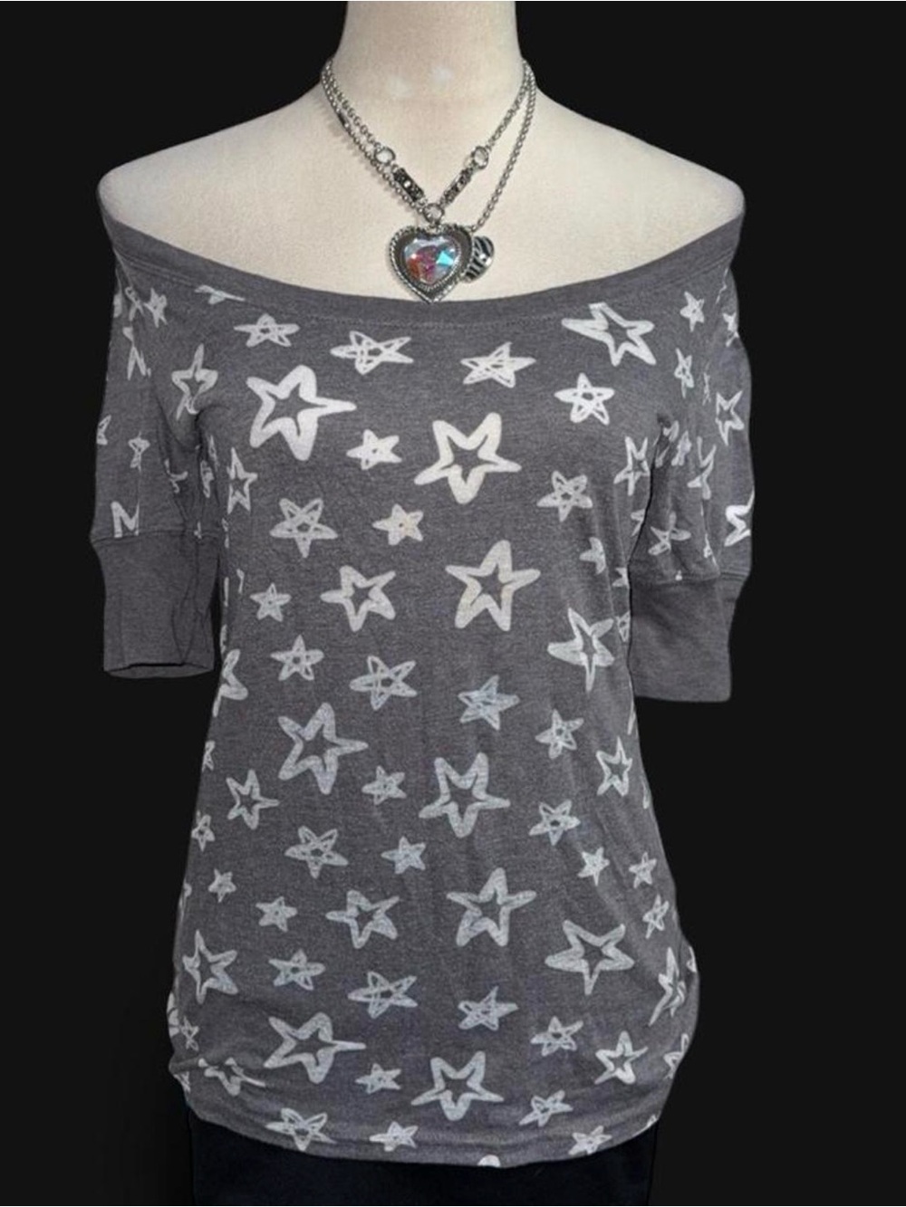 Arizona Jean Company Gray Star Print Off-Shoulder Top